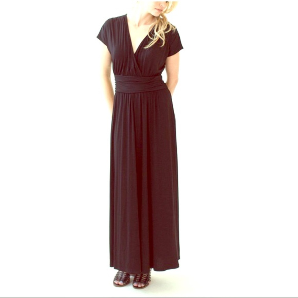 ⚡️FLASH⚡️ NWT A&D Spencer Dress Black 🖤